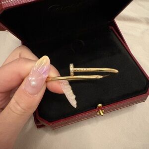 Nail bracelet with natural vs diamonds